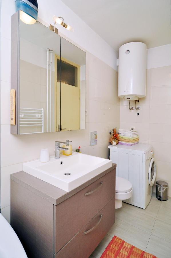 Full Equipped Flat Close To All Split Luaran gambar