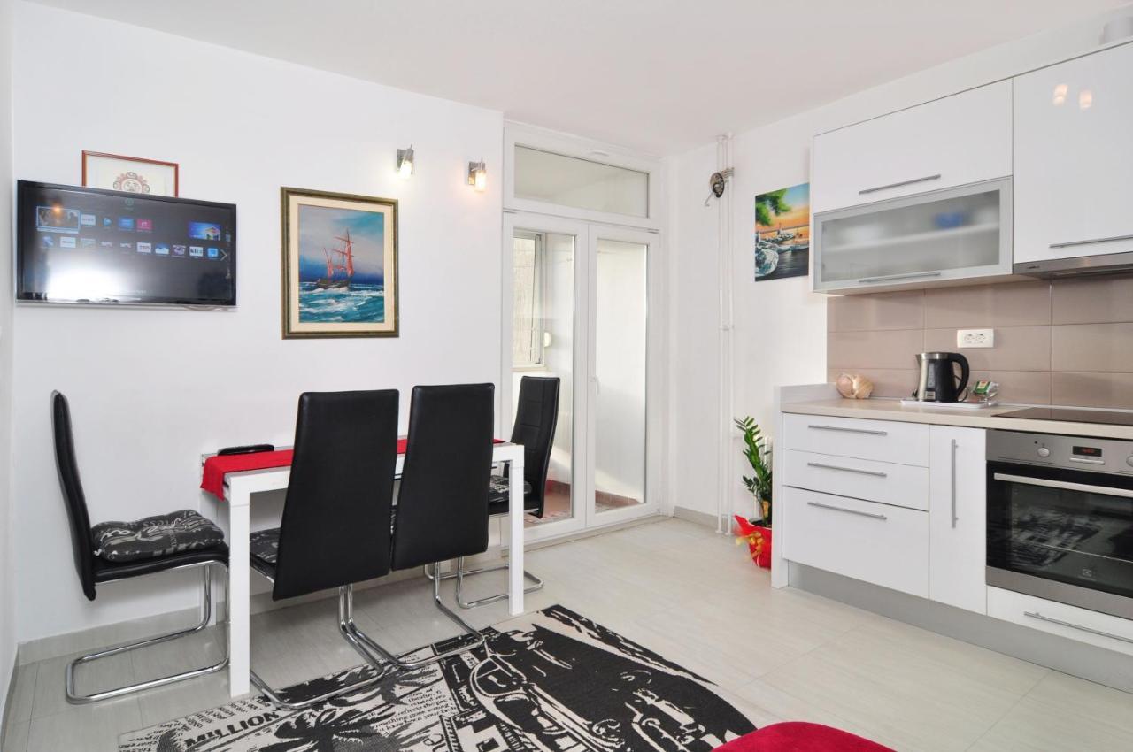 Full Equipped Flat Close To All Split Luaran gambar
