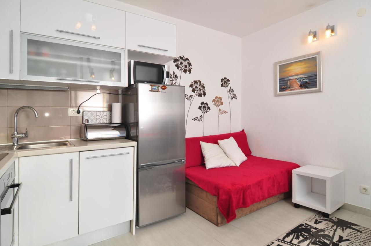 Full Equipped Flat Close To All Split Luaran gambar