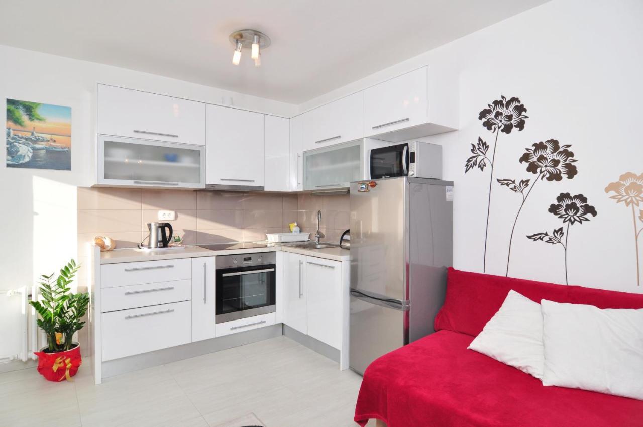 Full Equipped Flat Close To All Split Luaran gambar
